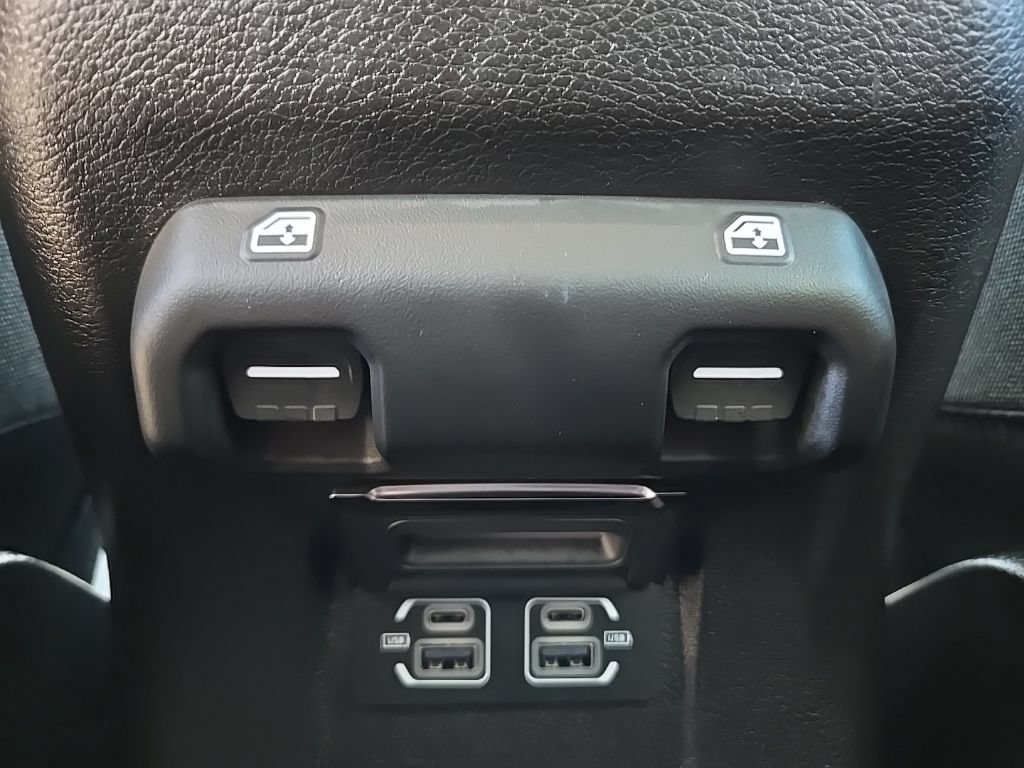 Used 2026 Jeep Wrangler Unlimited Rubicon AWD/4WD image 46