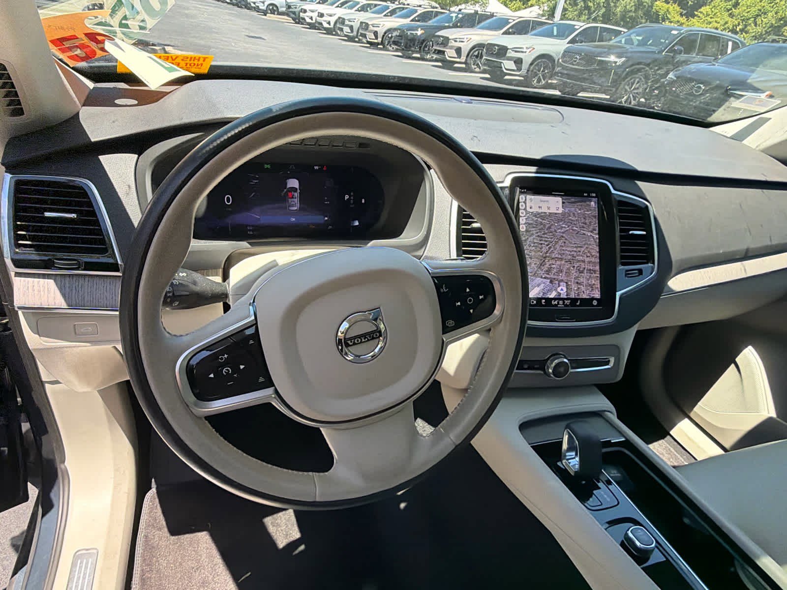 Used 2025 Volvo XC90 B5 Plus w/ Protection Package Premier AWD/4WD image 29