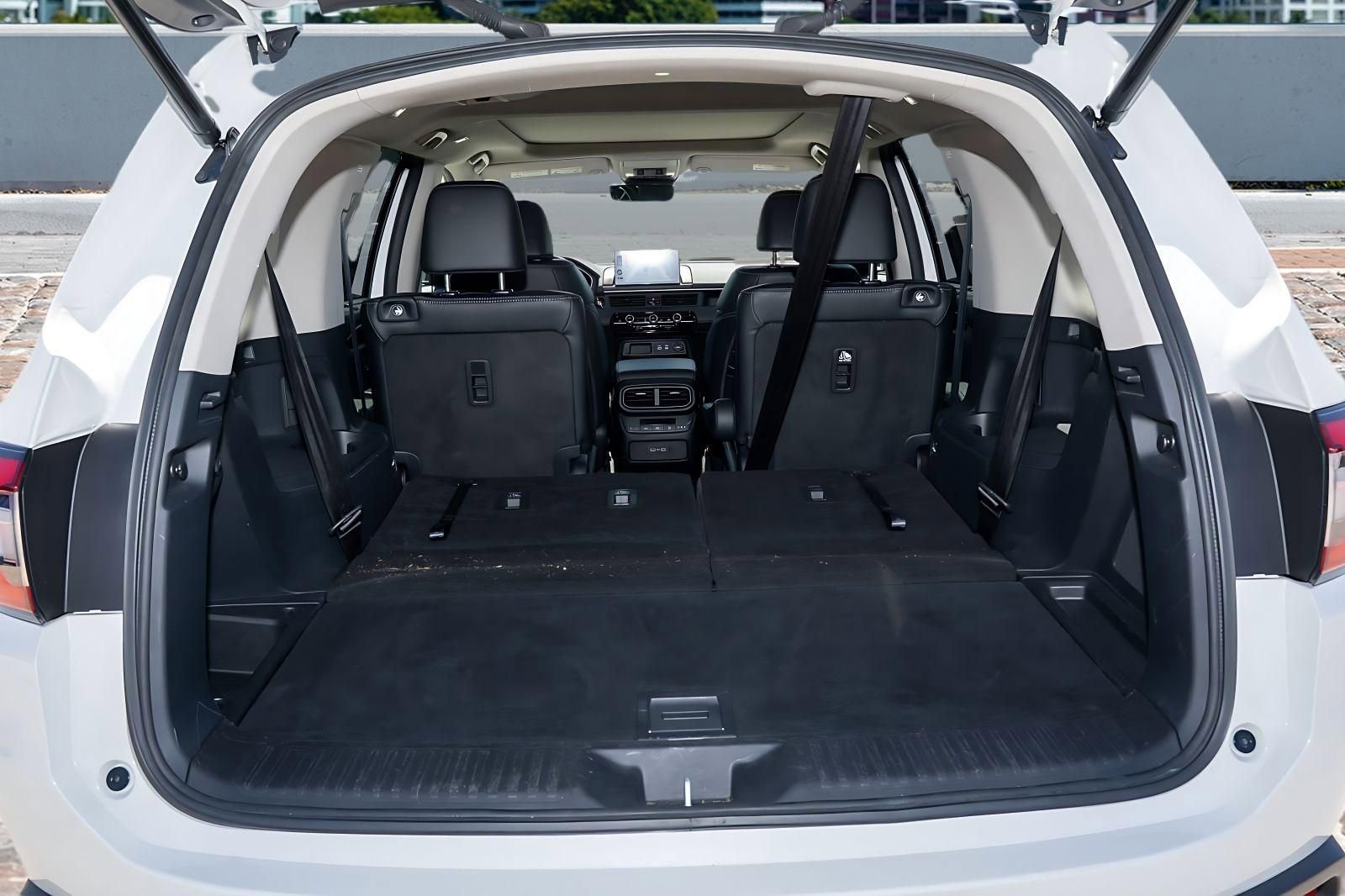 Certified 2023 Honda Pilot Touring image 10