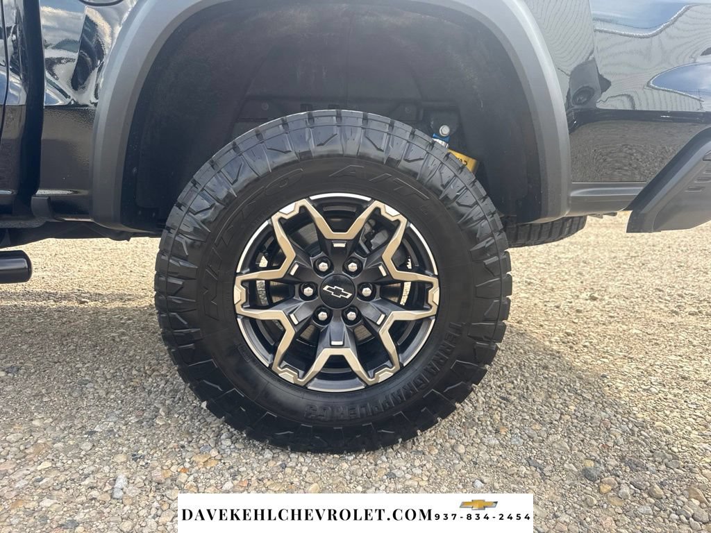 Used 2025 Chevrolet Colorado ZR2 w/ Technology Package AWD/4WD image 47