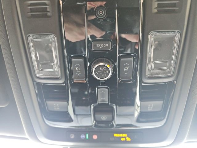 New 2026 GMC Yukon Elevation w/ Elevation Premium Package AWD/4WD image 28