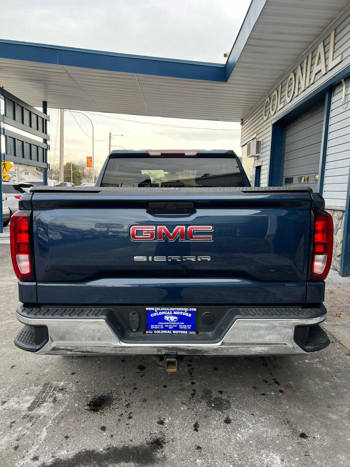 Used 2021 GMC Sierra 1500 4x4 Crew Cab w/ Sierra Value Package image 5