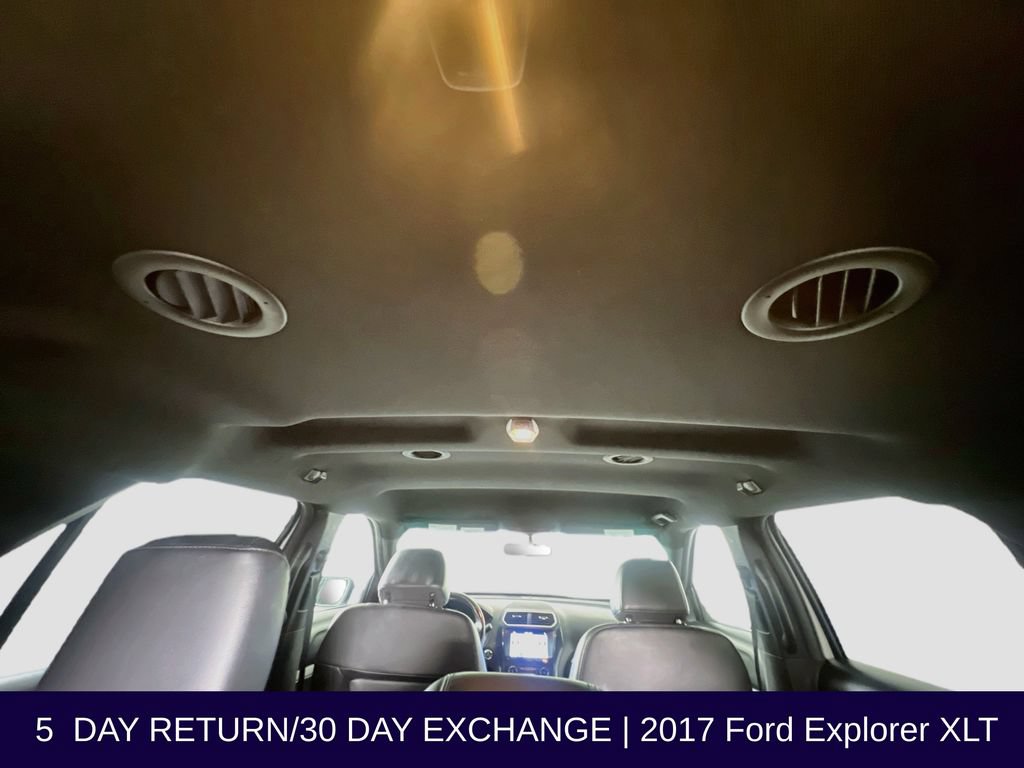 Used 2017 Ford Explorer XLT w/ Equipment Group 202A AWD/4WD image 39