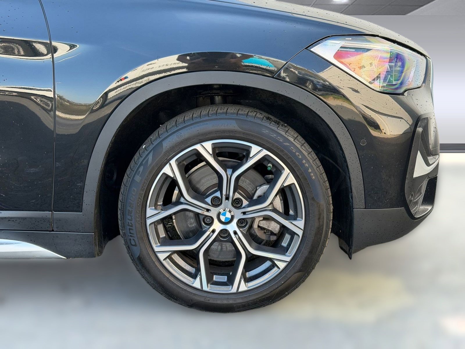 Certified 2022 BMW X1 xDrive28i w/ Convenience Package image 11