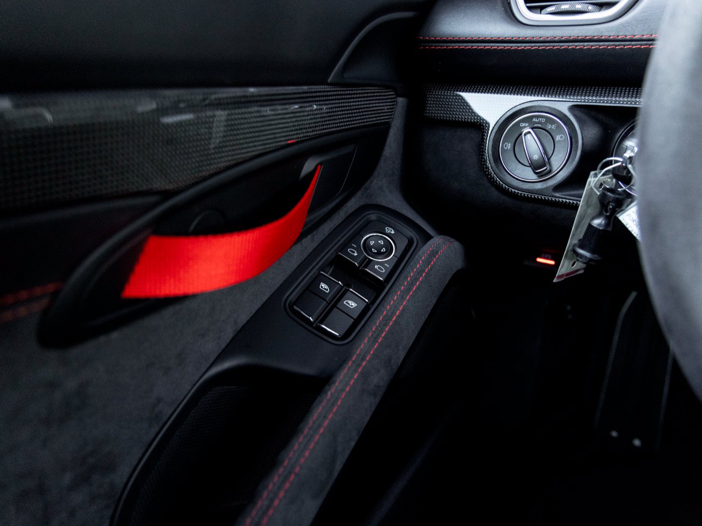 Certified 2020 Porsche 718 Cayman GT4 RWD image 19