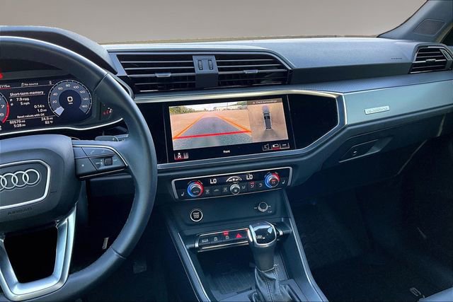 Used 2023 Audi Q3 2.0T Premium Plus w/ Premium Plus Package AWD/4WD image 9
