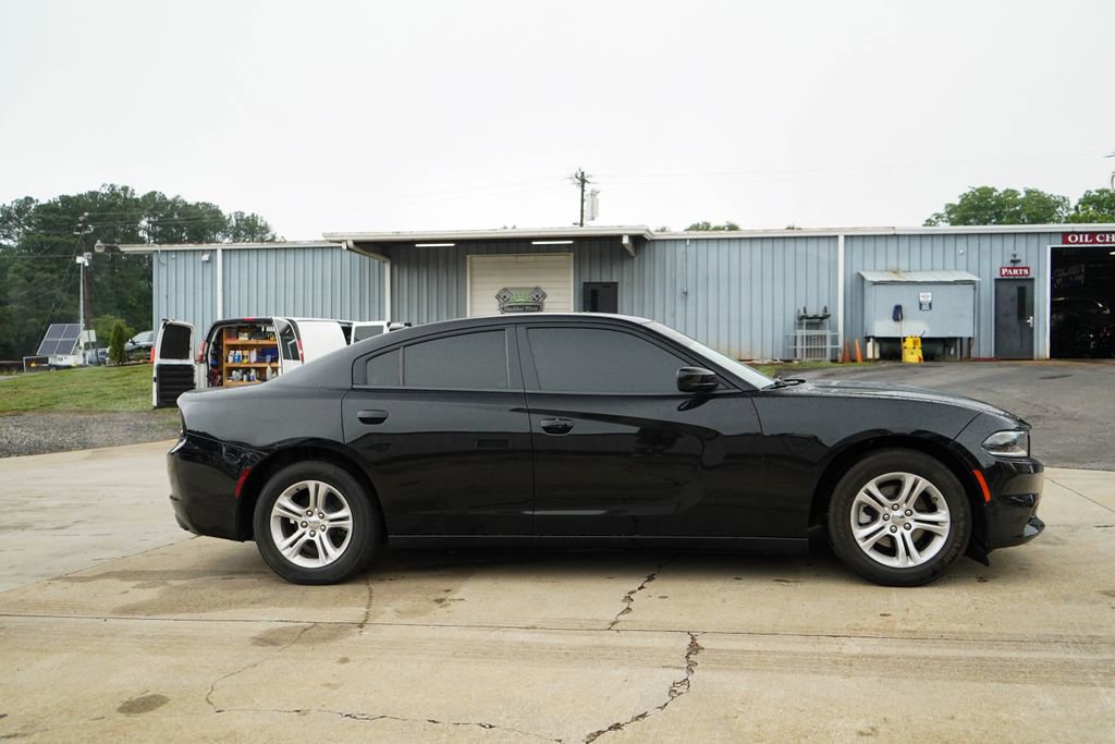 Used 2021 Dodge Charger SXT w/ Leather Interior Group RWD image 3