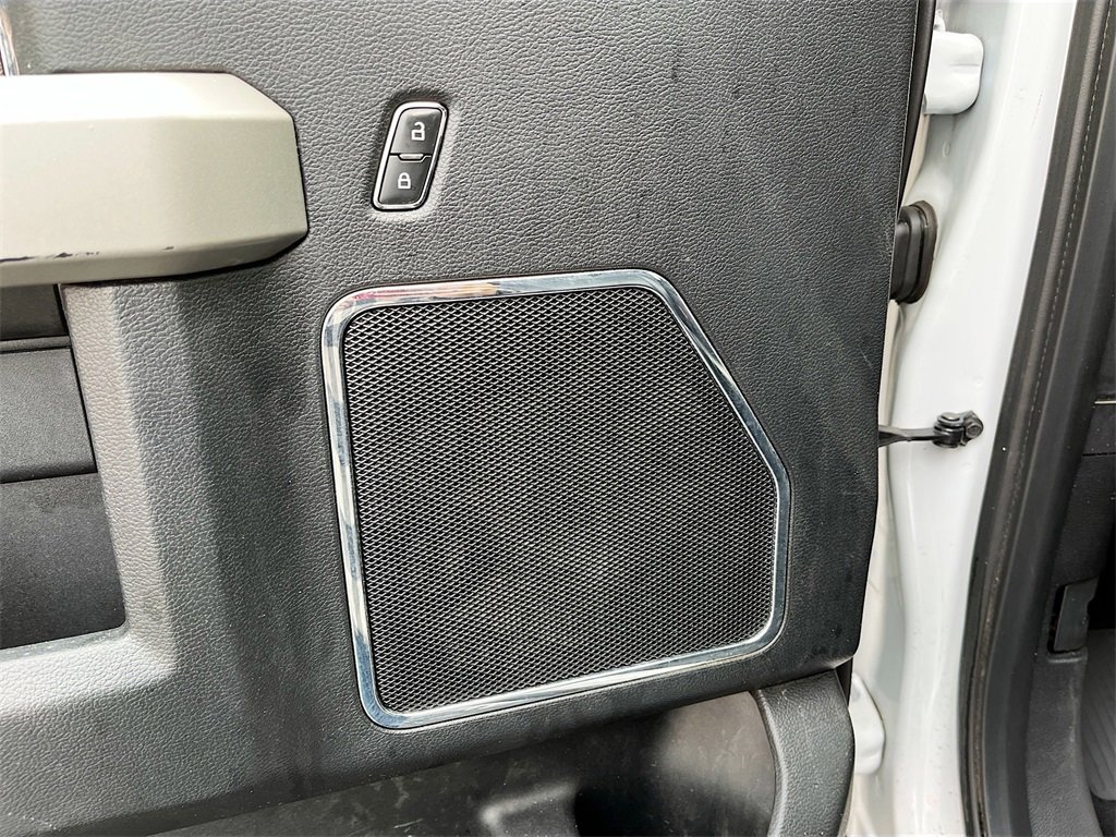 Used 2019 Ford F250 Lariat w/ Chrome Package image 19