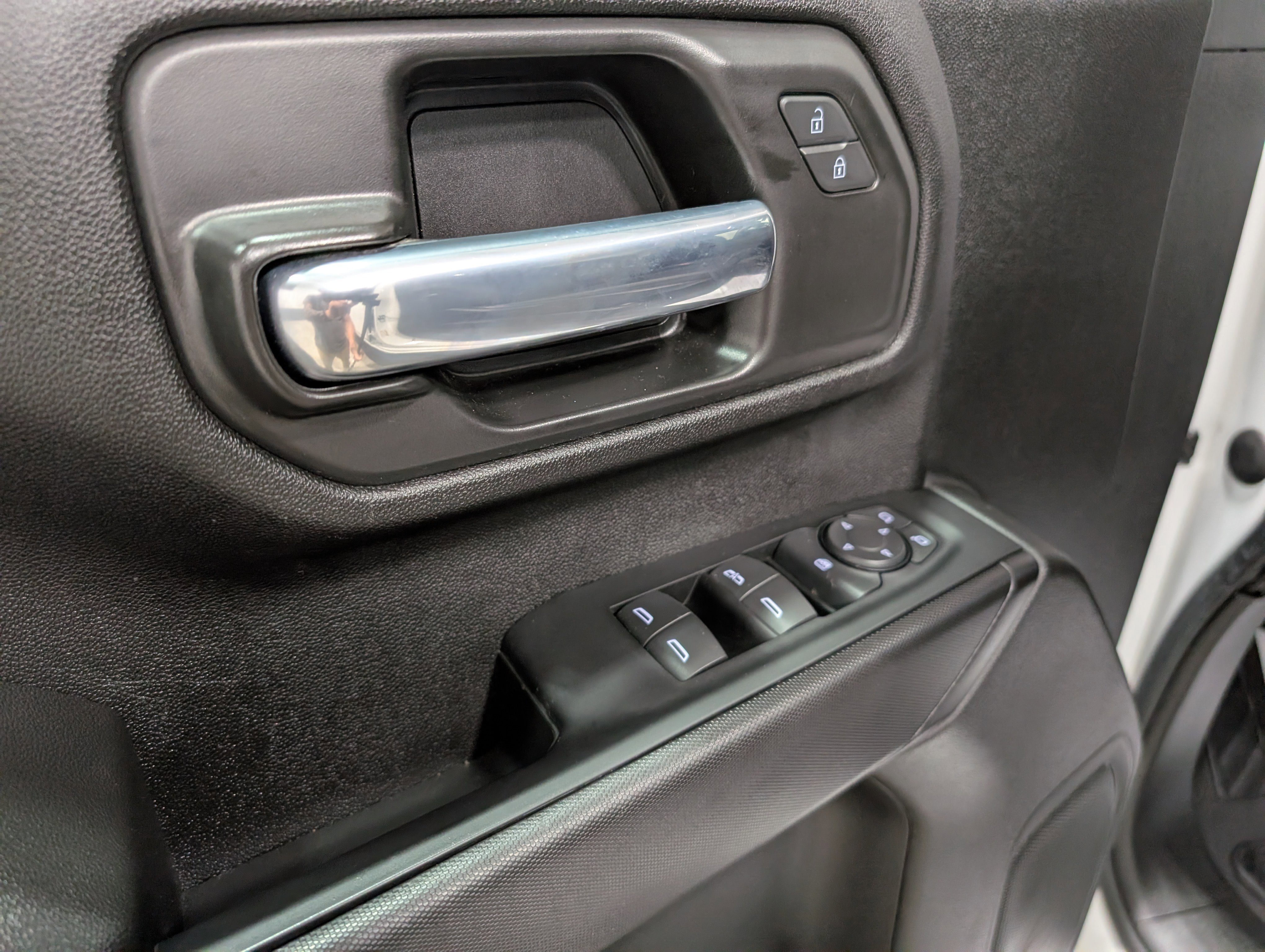 Used 2022 Chevrolet Silverado 2500 Custom image 15