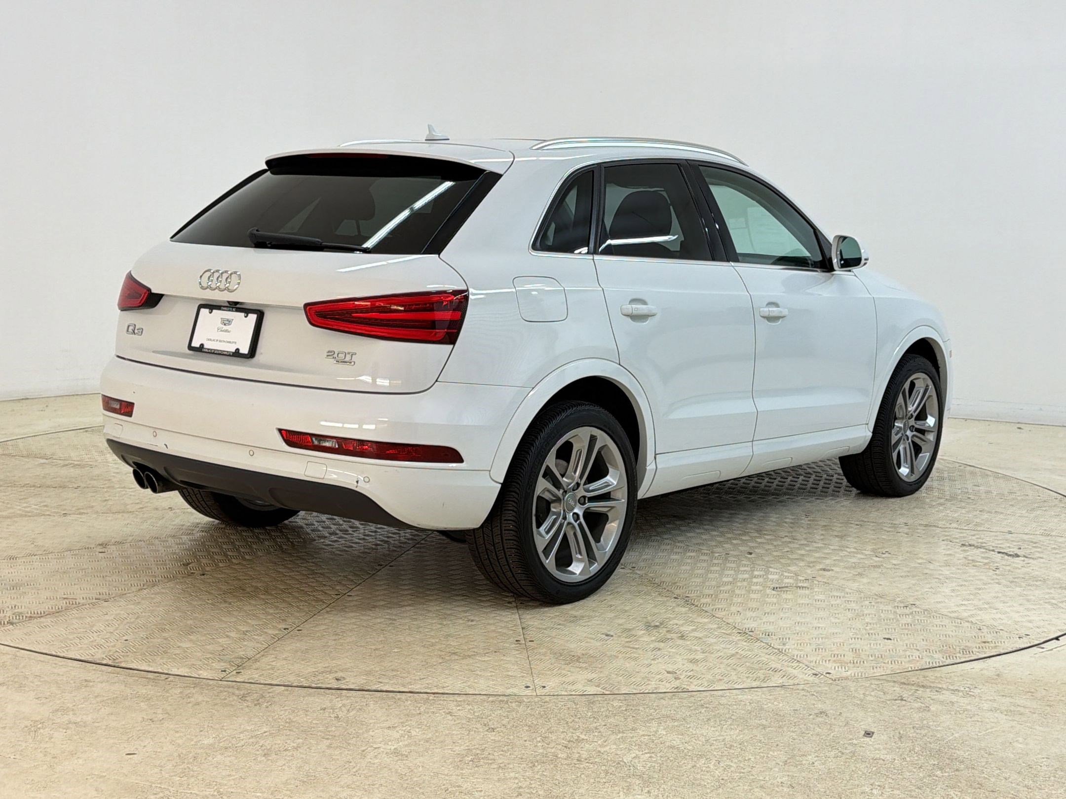 Used 2015 Audi Q3 2.0T Prestige w/ Prestige Package AWD/4WD image 9