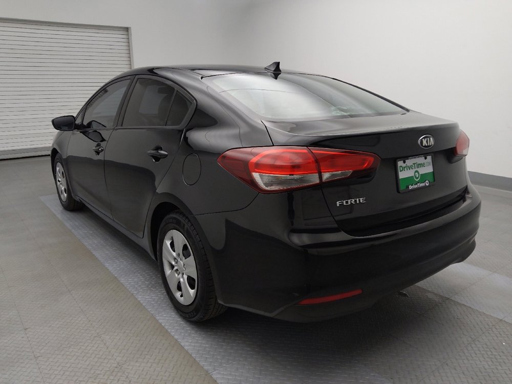 Used 2017 Kia Forte LX image 5