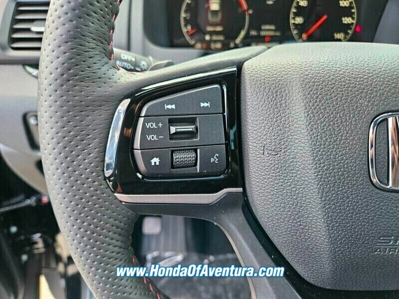 New 2025 Honda Ridgeline Black Edition image 17