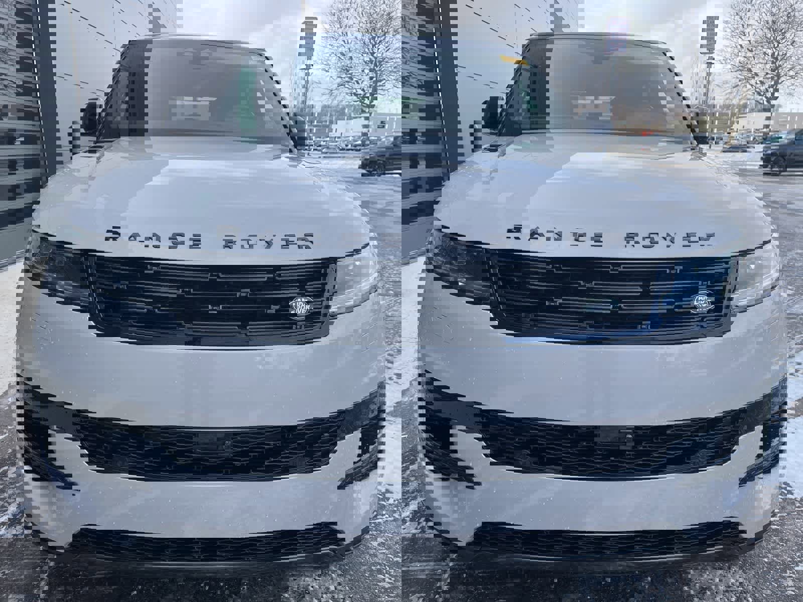 Used 2024 Land Rover Range Rover Sport SE image 7