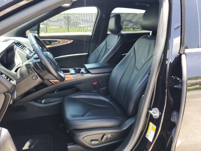 Certified 2019 Lincoln Nautilus Select FWD image 16