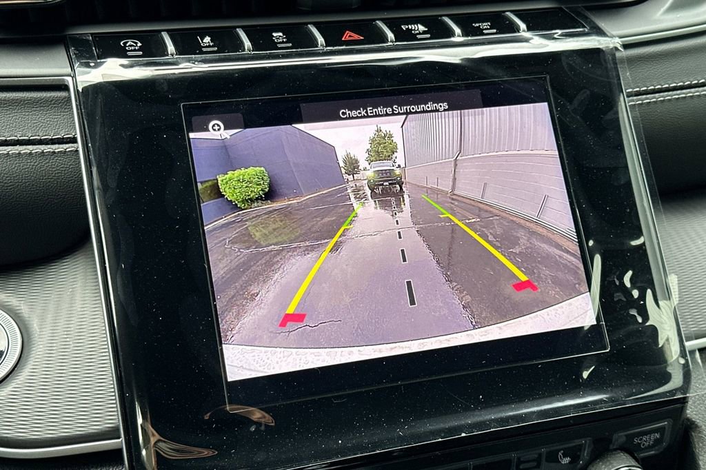 New 2025 Jeep Grand Cherokee Altitude image 19