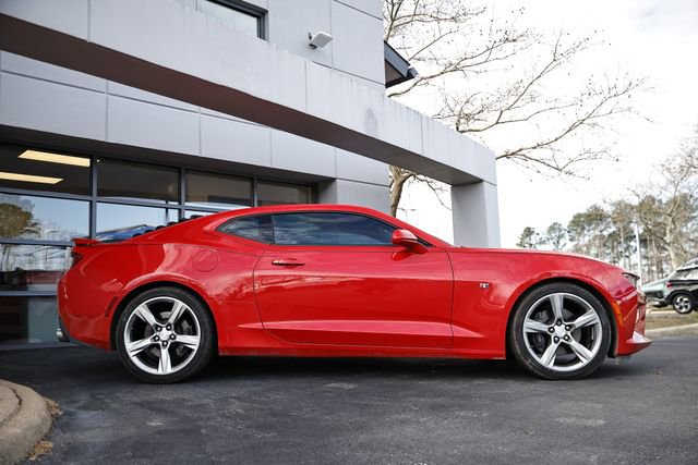 Used 2018 Chevrolet Camaro SS image 4