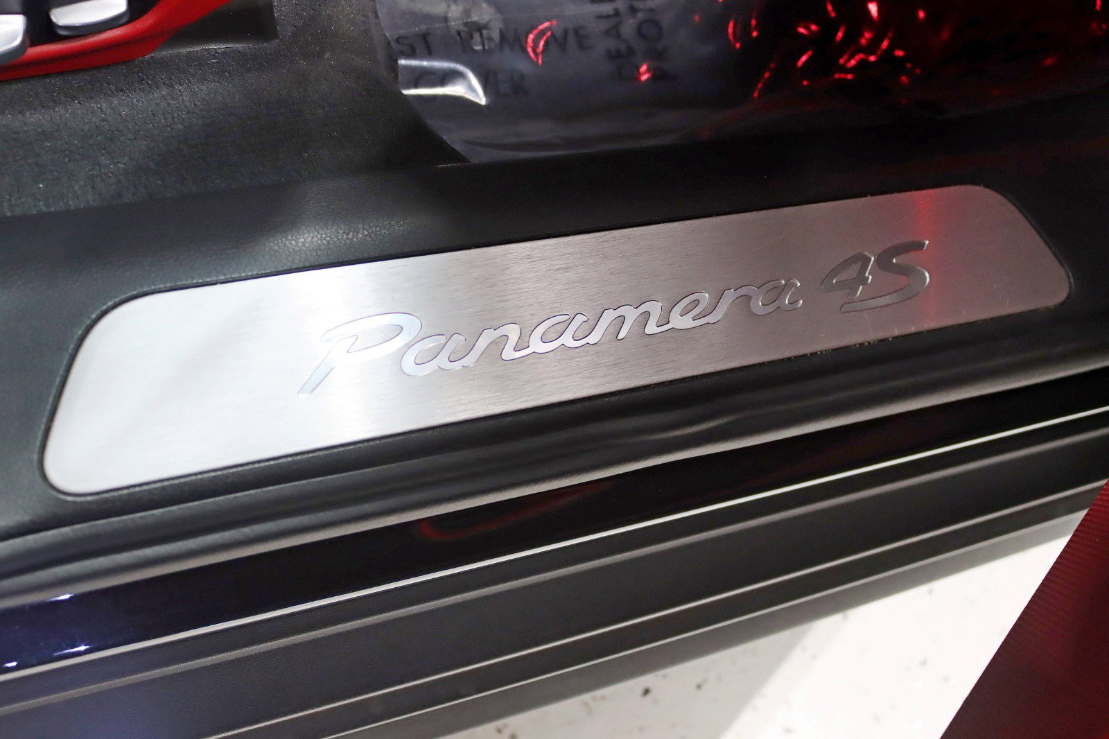 Used 2018 Porsche Panamera 4S w/ Premium Package Plus image 15