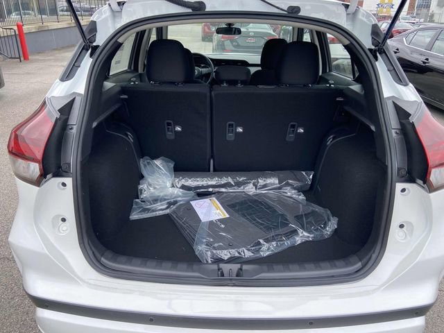New 2025 Nissan Kicks Play S image 23