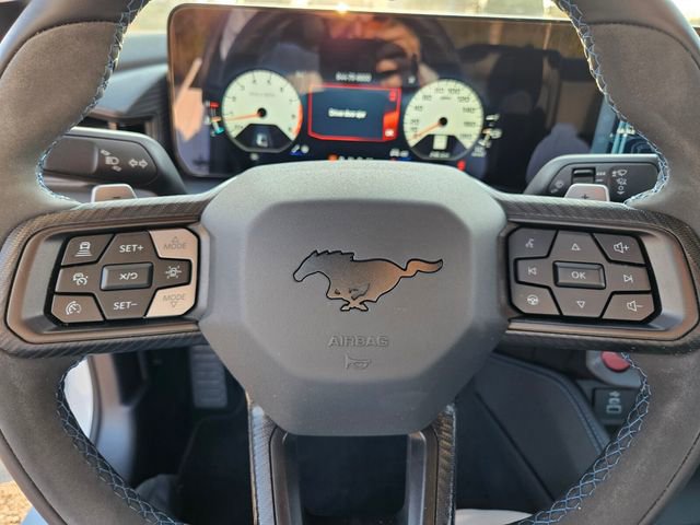 Used 2025 Ford Mustang Dark Horse image 26