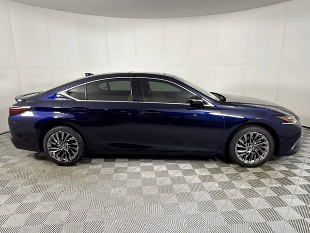 New 2025 Lexus ES 350 Ultra Luxury image 8