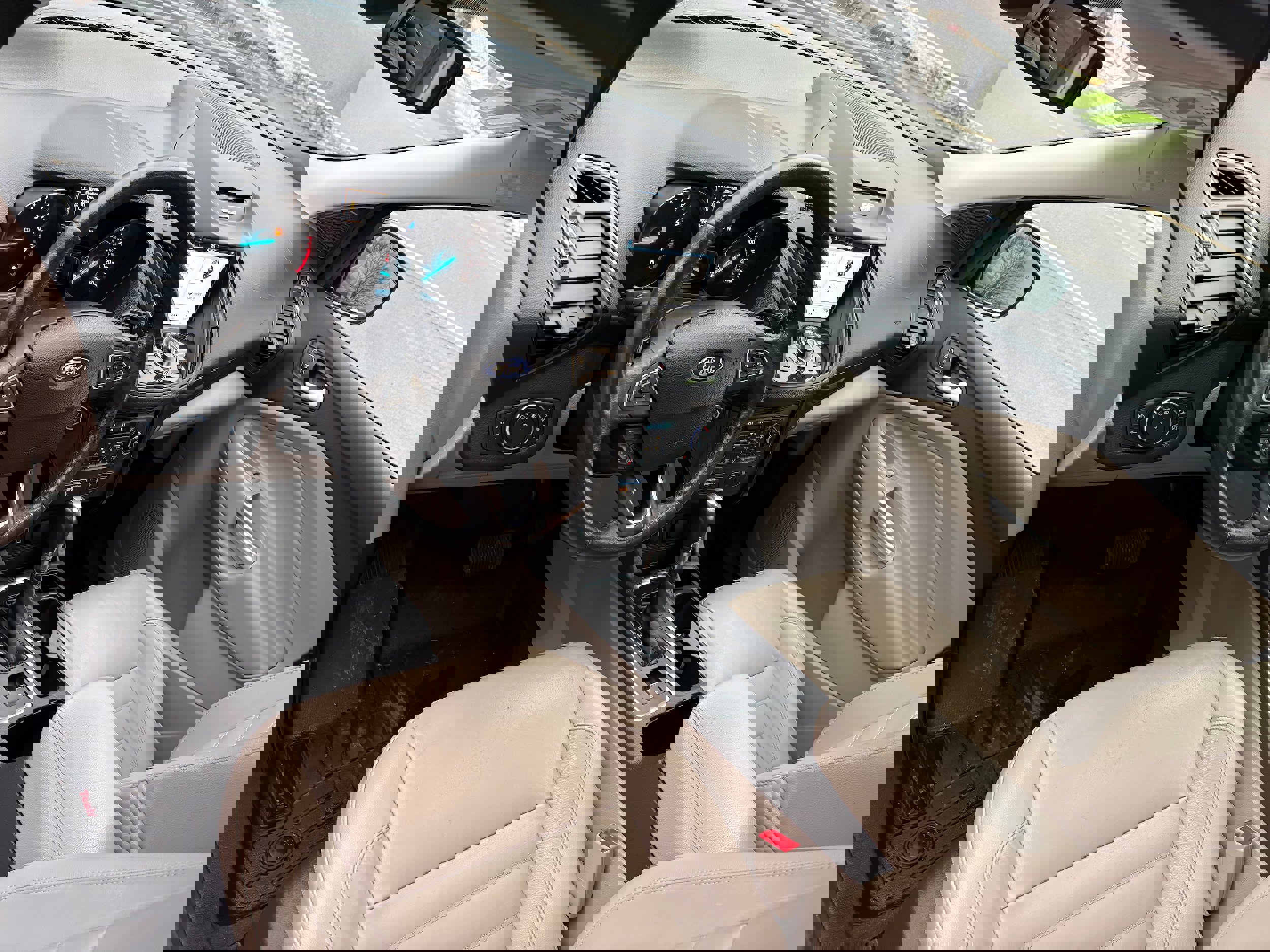 Used 2017 Ford Escape Titanium image 12