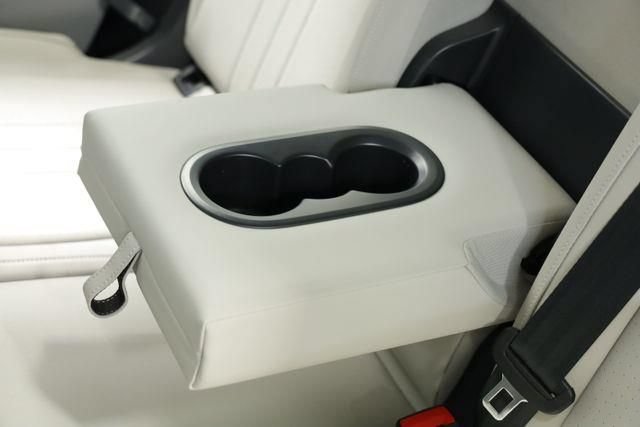 Certified 2023 Volkswagen Tiguan SE FWD image 29