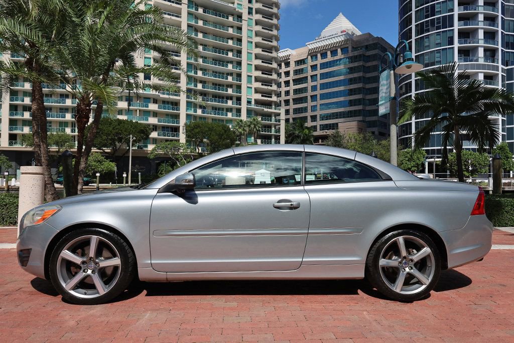 Used 2012 Volvo C70 T5 w/ Dynamic Trim Pkg image 27
