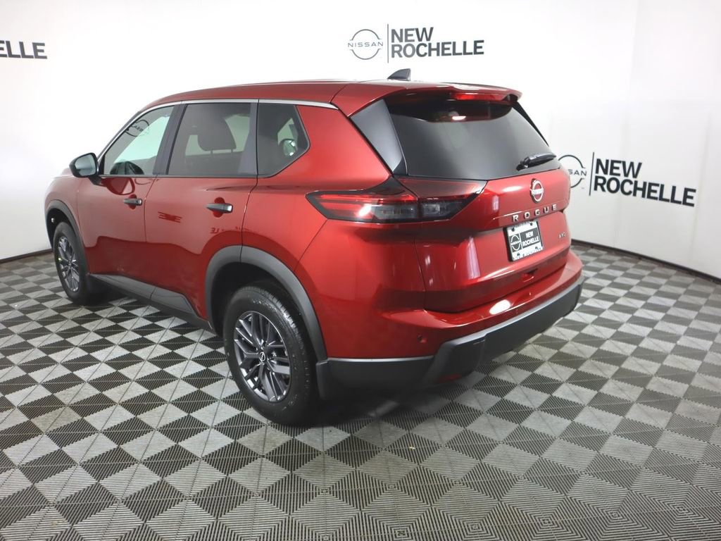Certified 2025 Nissan Rogue S image 8