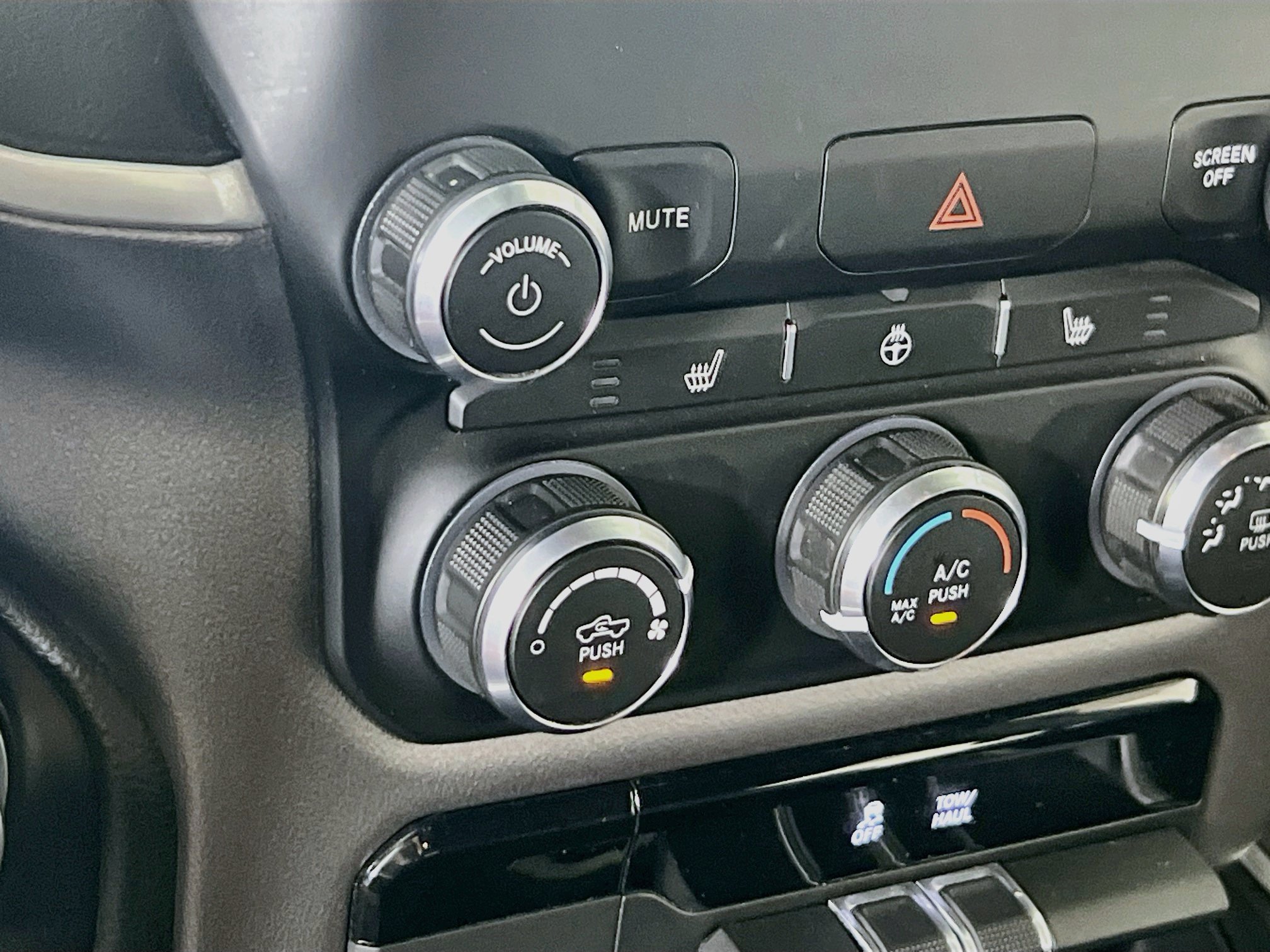 Used 2023 RAM 1500 Big Horn AWD/4WD image 19