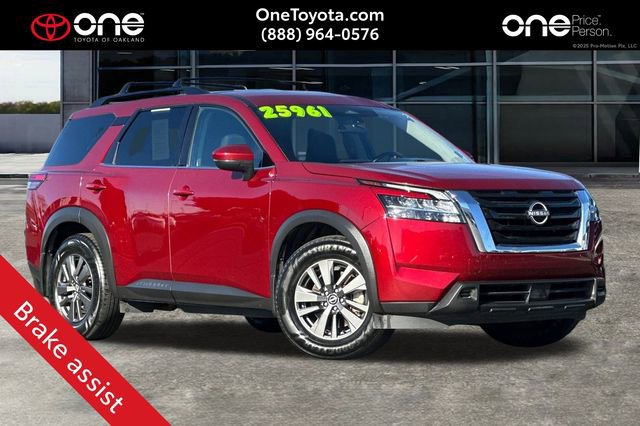 Used 2022 Nissan Pathfinder SV