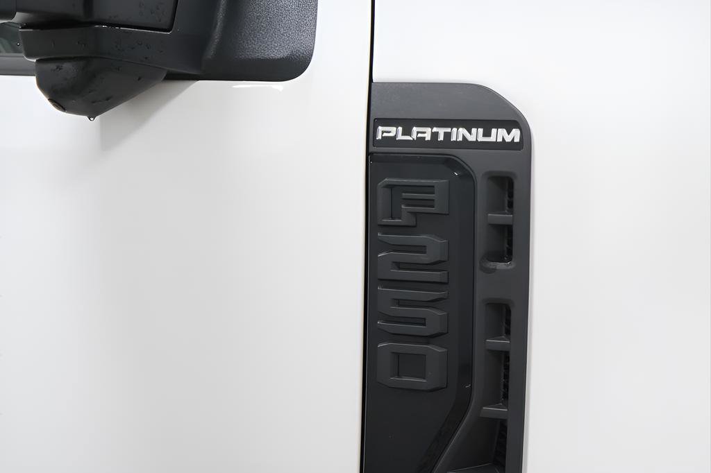 Used 2025 Ford F250 Platinum AWD/4WD image 36