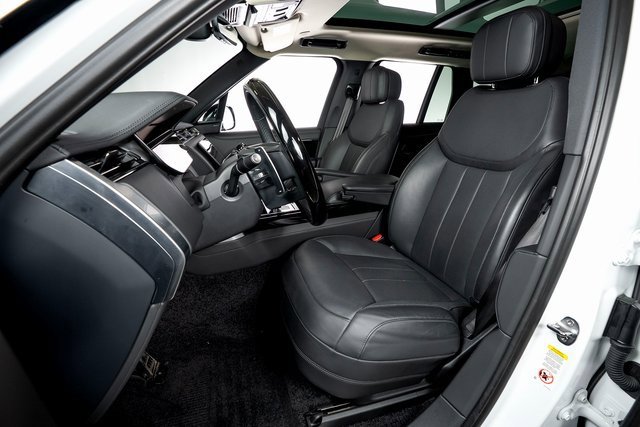 Used 2023 Land Rover Range Rover SE image 16