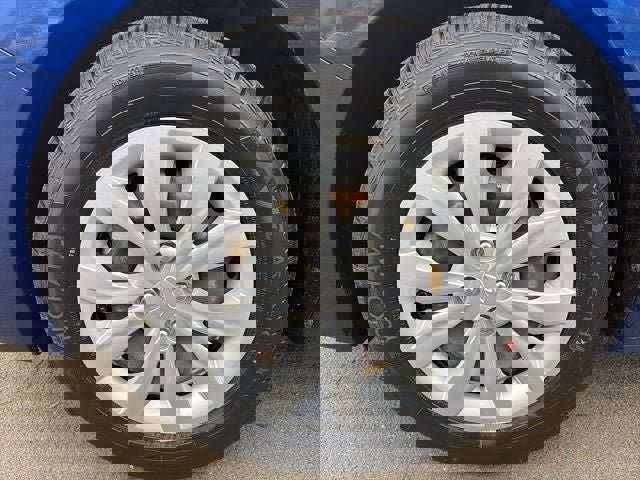 Used 2021 Hyundai Accent SE image 33