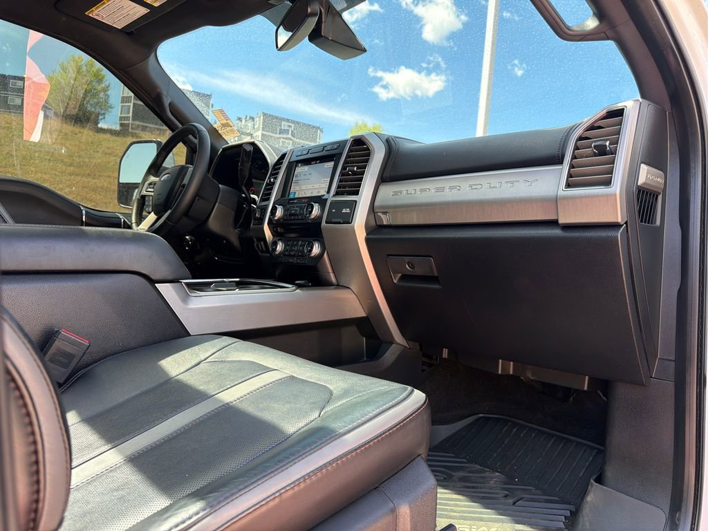 Used 2018 Ford F350 Platinum w/ Platinum Ultimate Package image 34