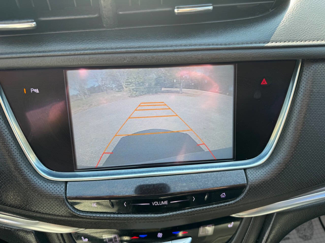 Used 2017 Cadillac XT5 Luxury image 21