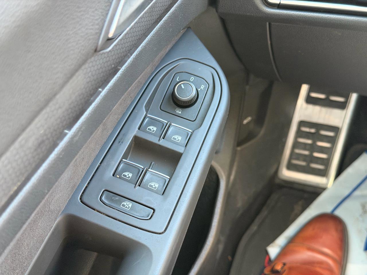 Used 2023 Volkswagen GTI 40th Anniversary Edition image 22