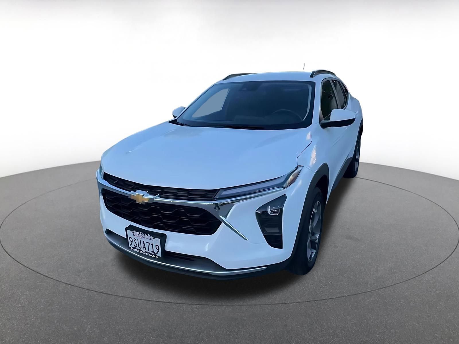 Used 2025 Chevrolet Trax LT w/ LT Convenience Package image 7