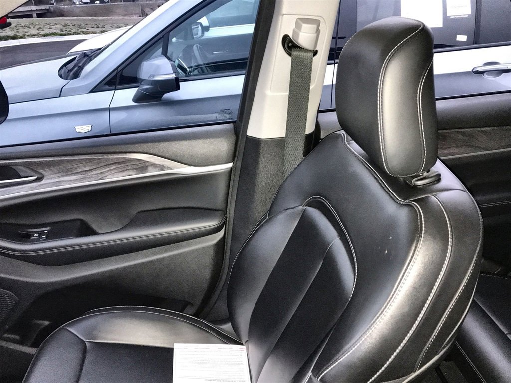 Used 2023 Jeep Grand Cherokee L Limited image 25