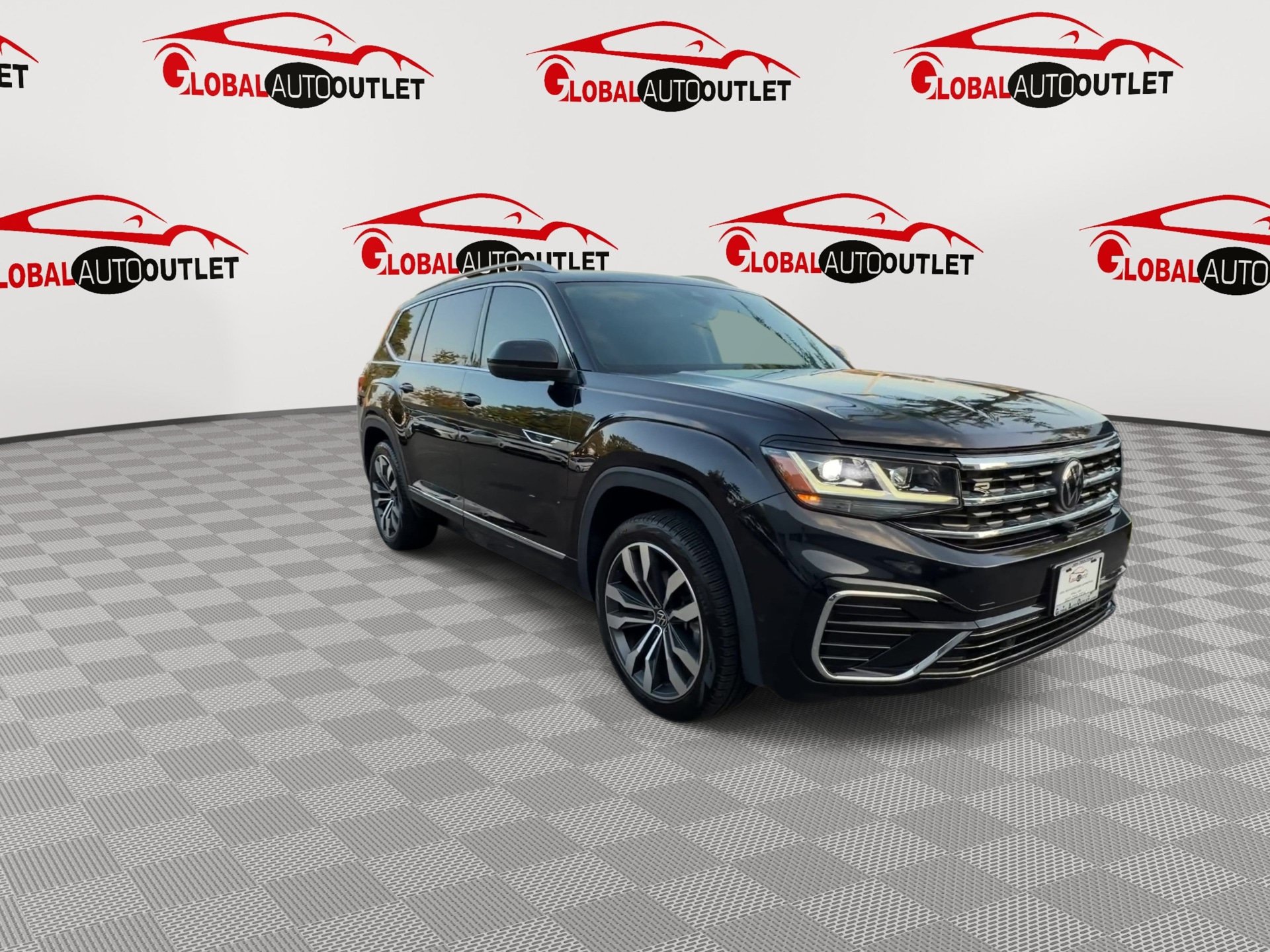 Used 2023 Volkswagen Atlas SEL Premium AWD/4WD image 2