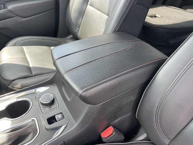 Used 2023 Chevrolet Traverse RS AWD/4WD image 21