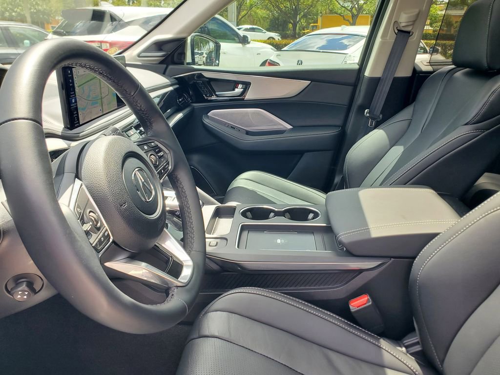 Used 2026 Acura MDX w/ Technology Package image 17