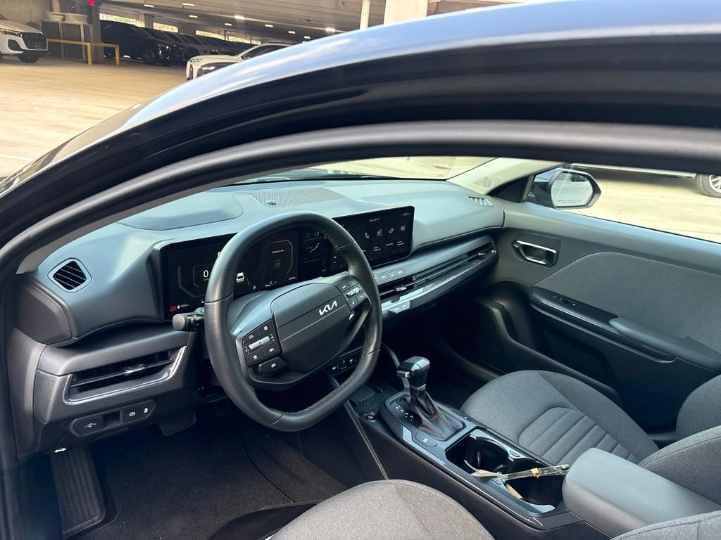 Used 2025 Kia K4 EX FWD image 12