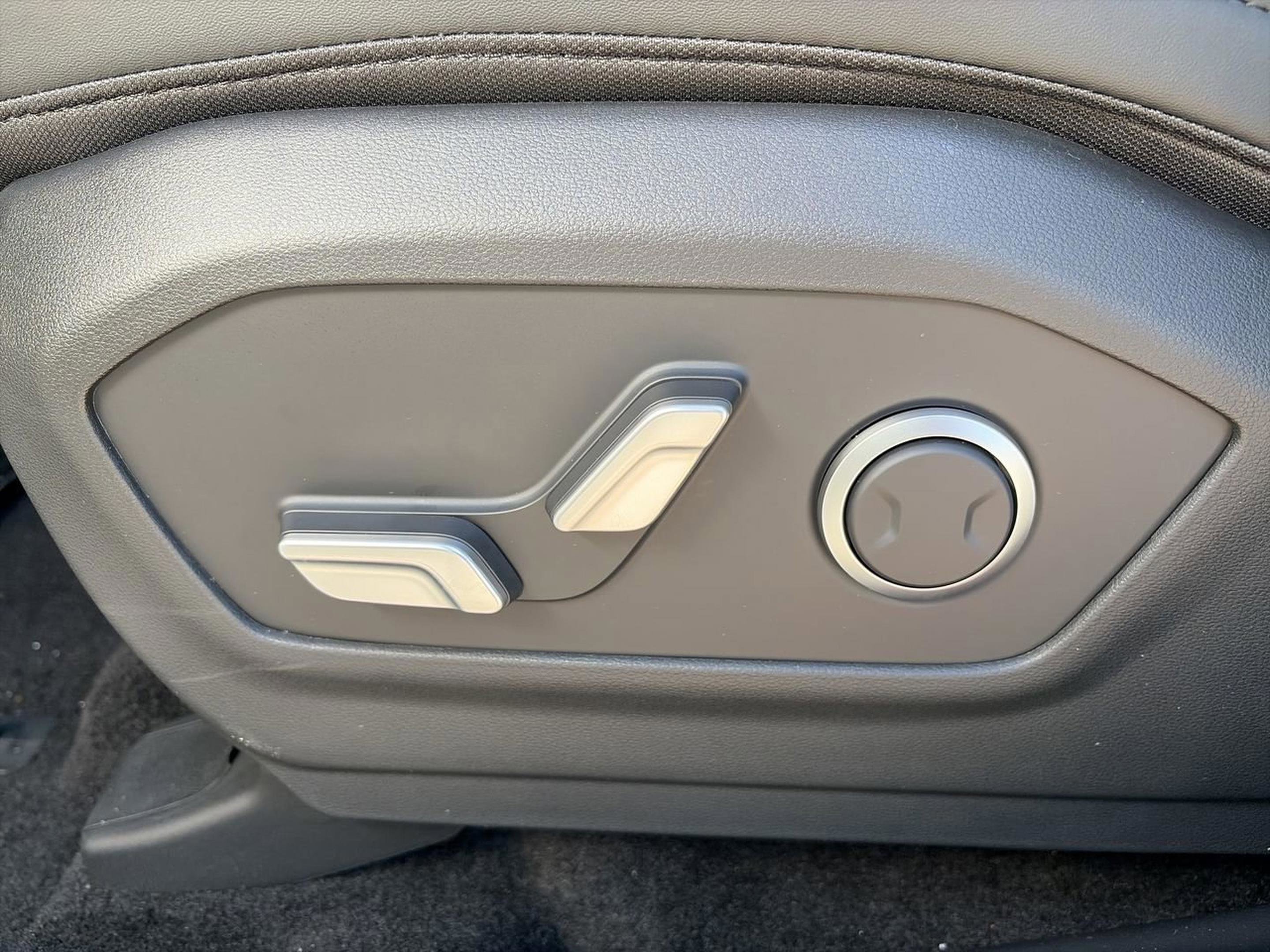 New 2026 Hyundai Santa Fe SEL image 14