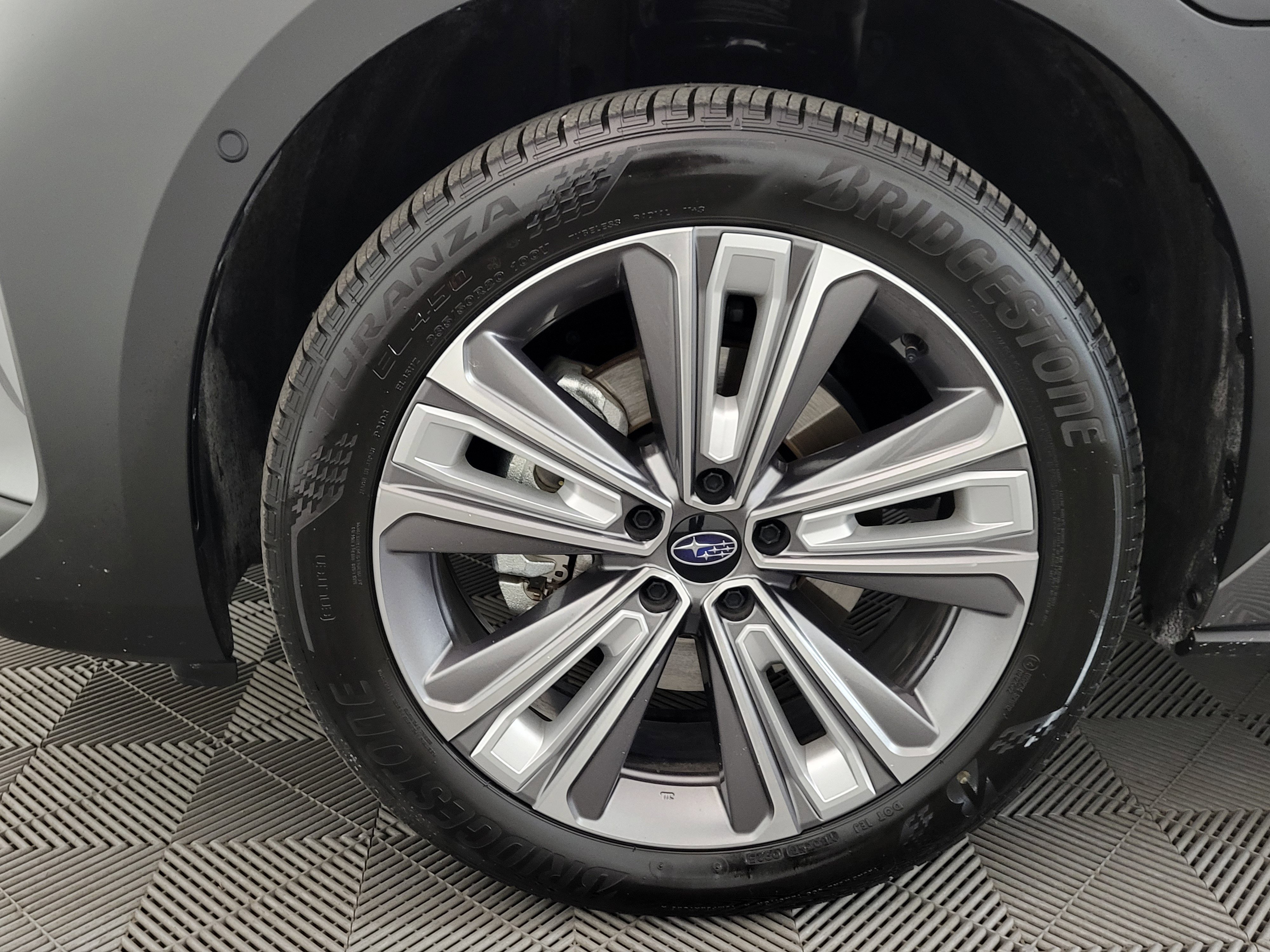 Used 2025 Subaru Solterra Limited image 10