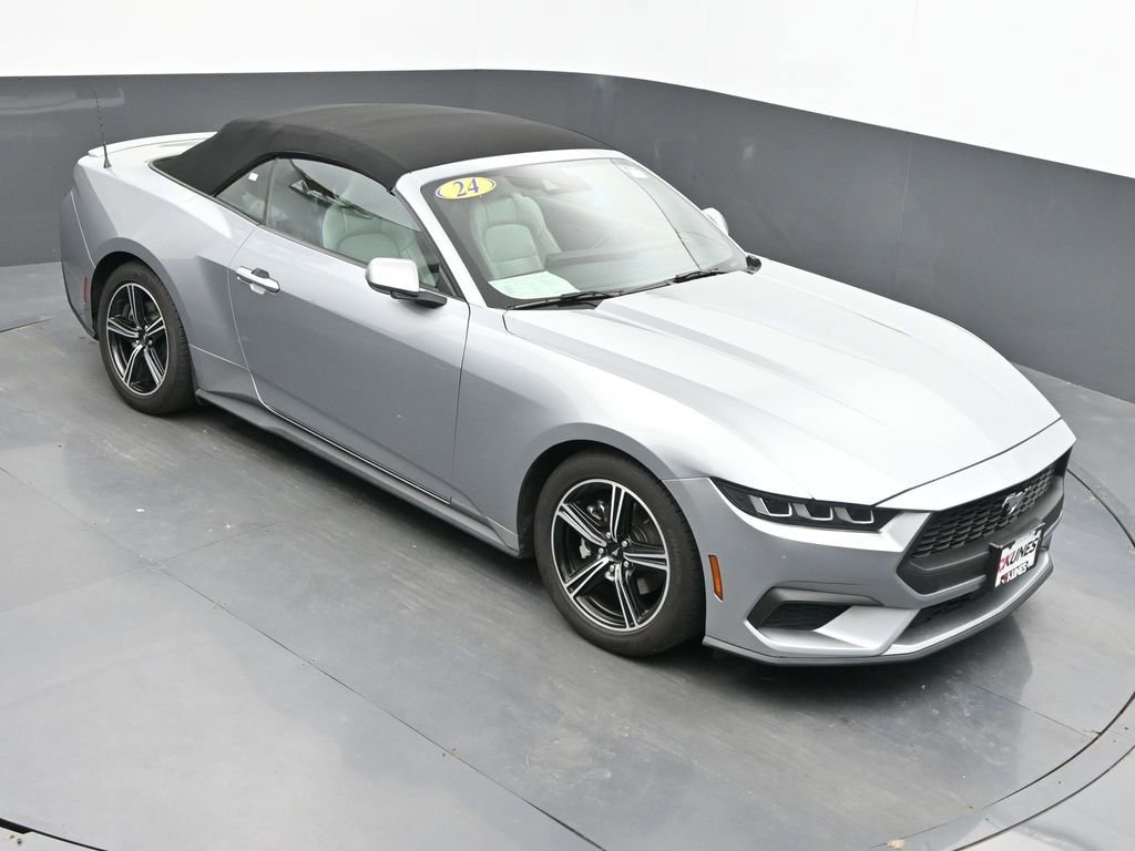 Used 2024 Ford Mustang Premium RWD image 36