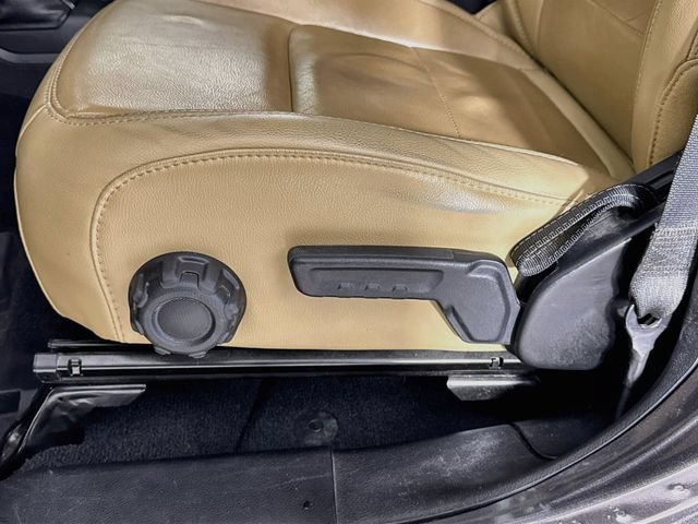 Used 2018 Jeep Wrangler Unlimited Sahara AWD/4WD image 22