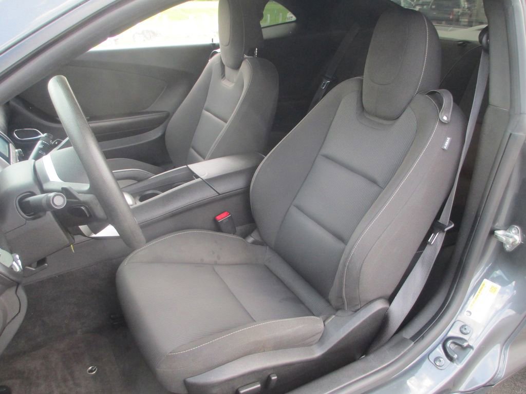 Used 2010 Chevrolet Camaro LT RWD image 15