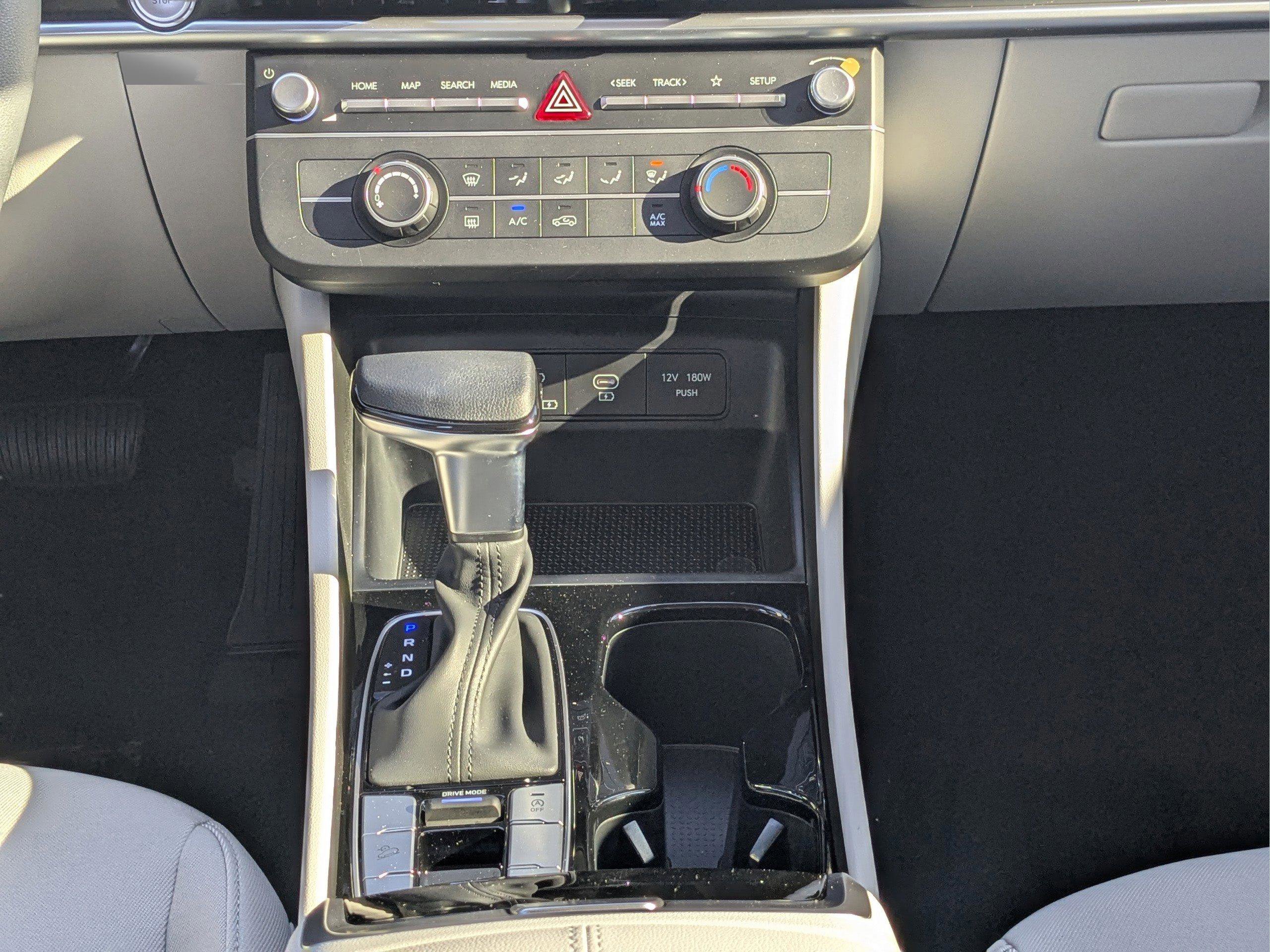 New 2026 Hyundai Tucson SE FWD image 19