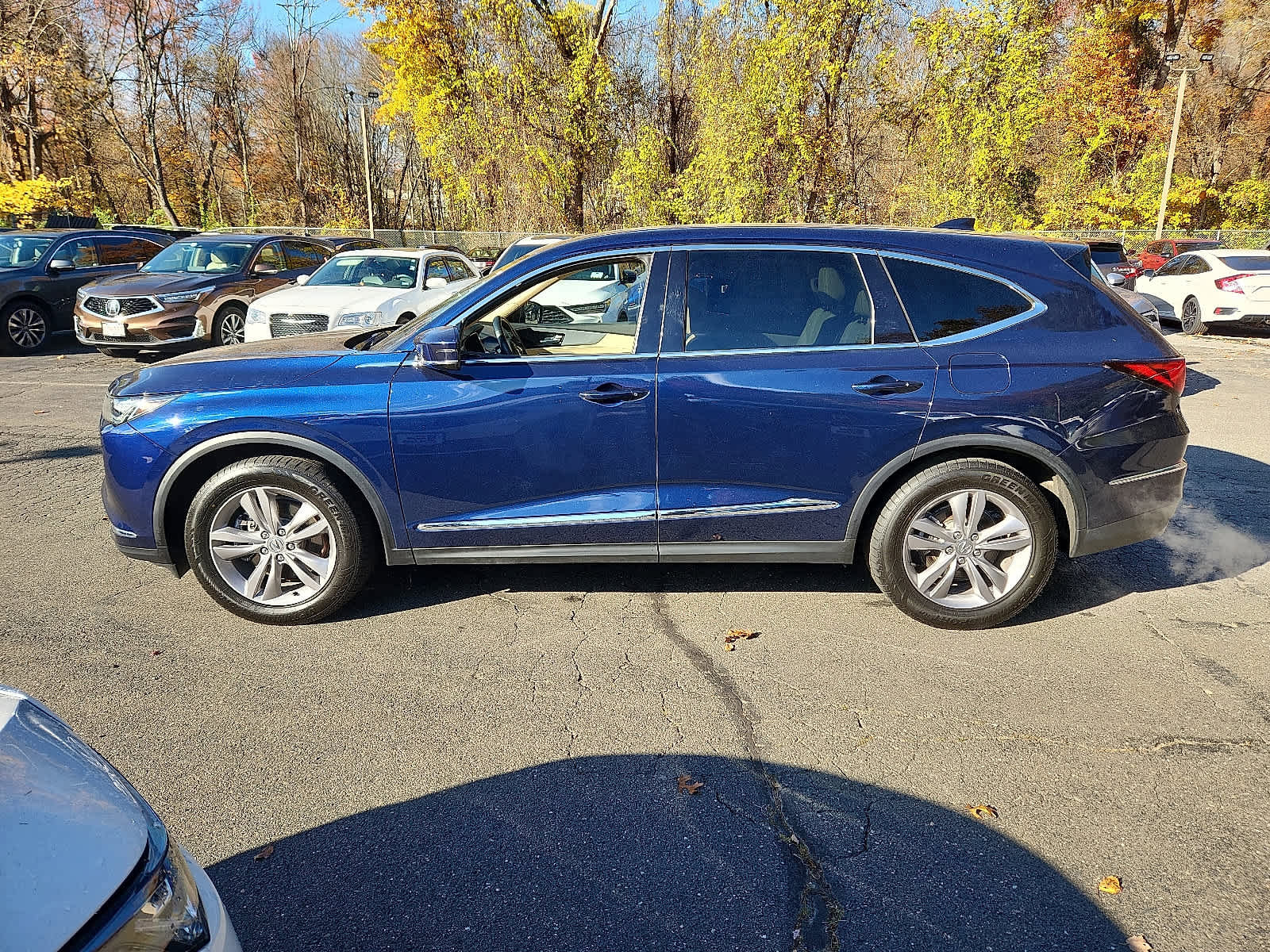 Used 2023 Acura MDX SH-AWD image 8