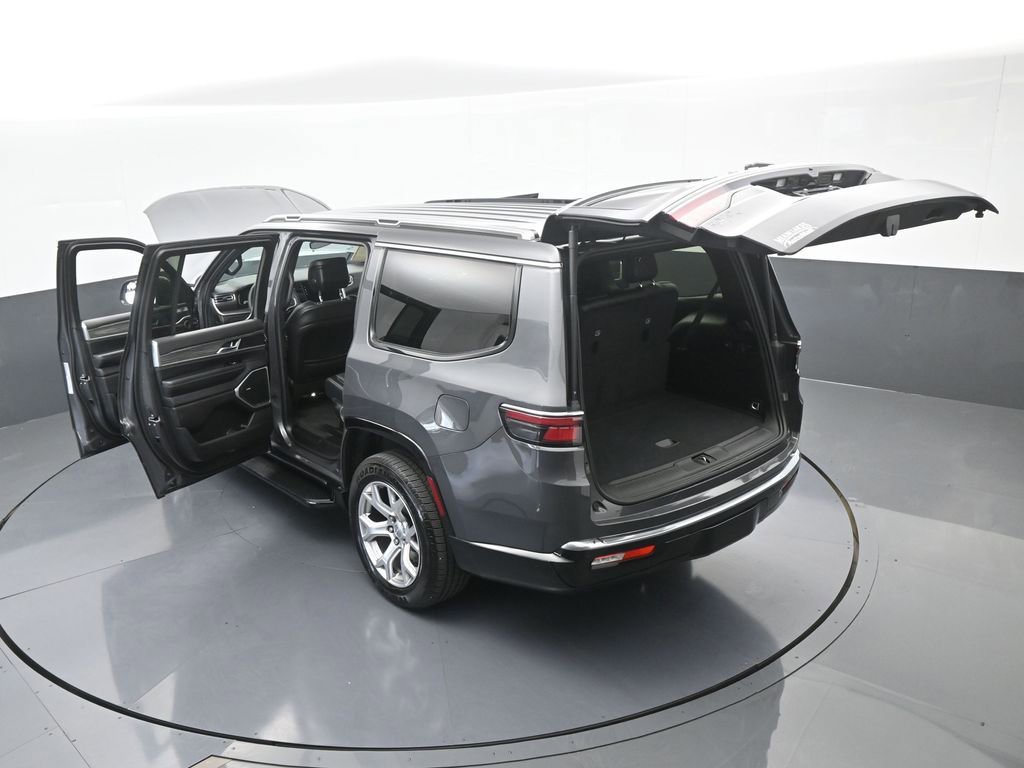 Used 2022 Jeep Wagoneer Series II image 69